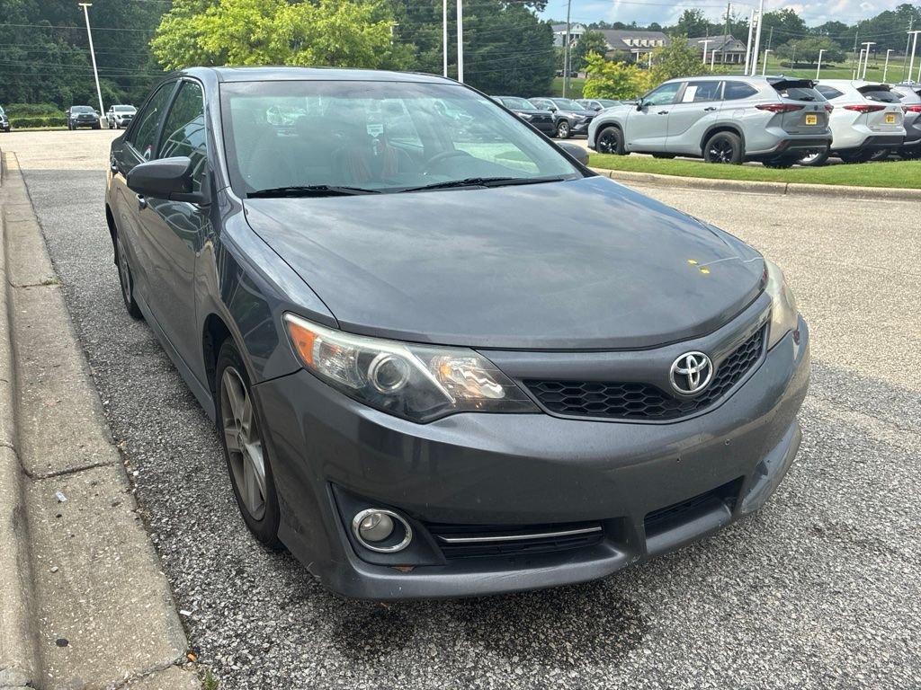 Used 2013 Gray Toyota SE image 4