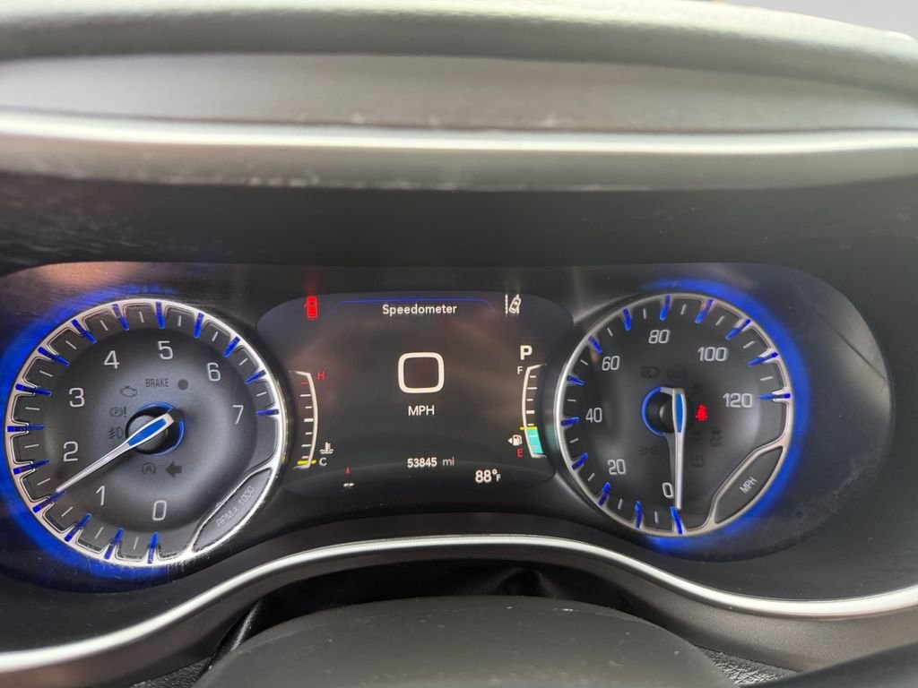 Used 2022 White Chrysler Touring L image 14