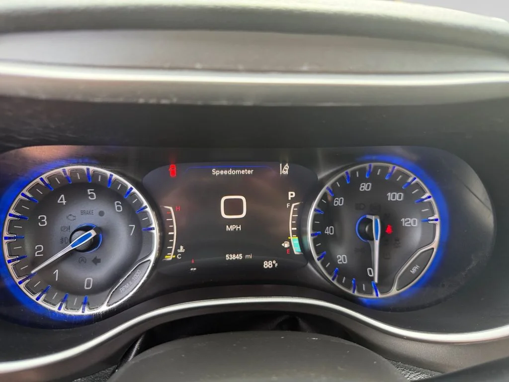 Used 2022 White Chrysler Touring L image 14