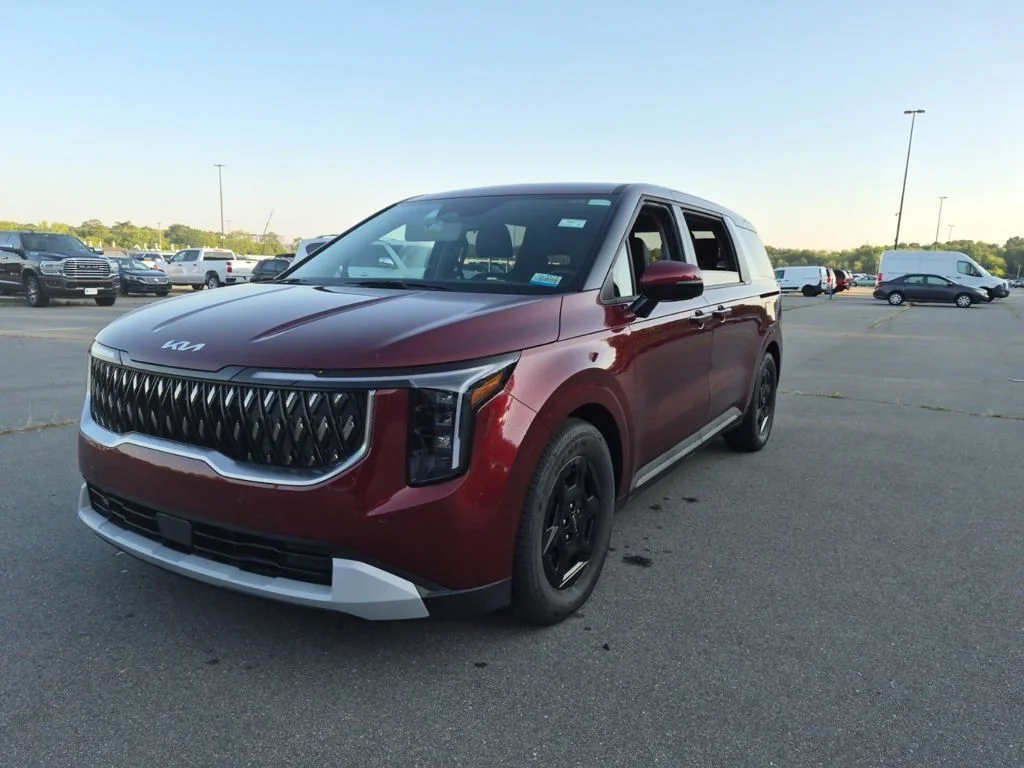 Used 2026 Red Kia LXS image 7