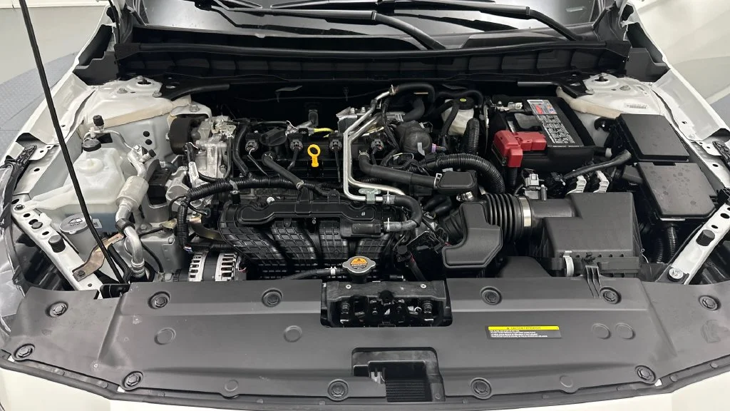 New 2026 White Nissan 2.5 SR image 11
