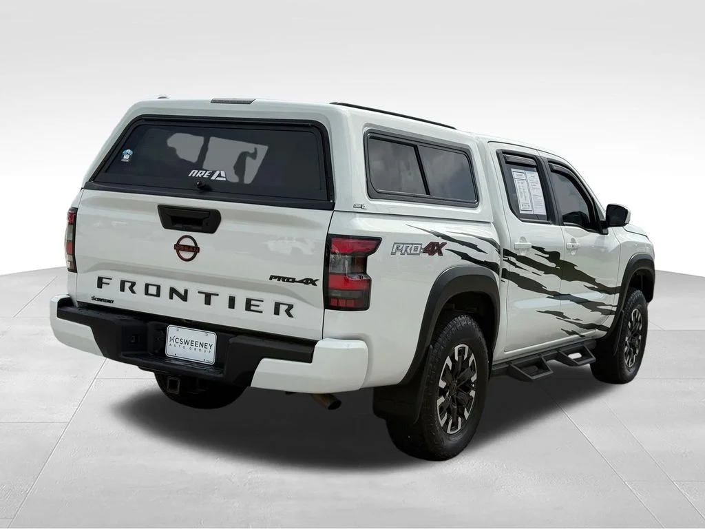 Used 2023 White Nissan PRO-4X image 28