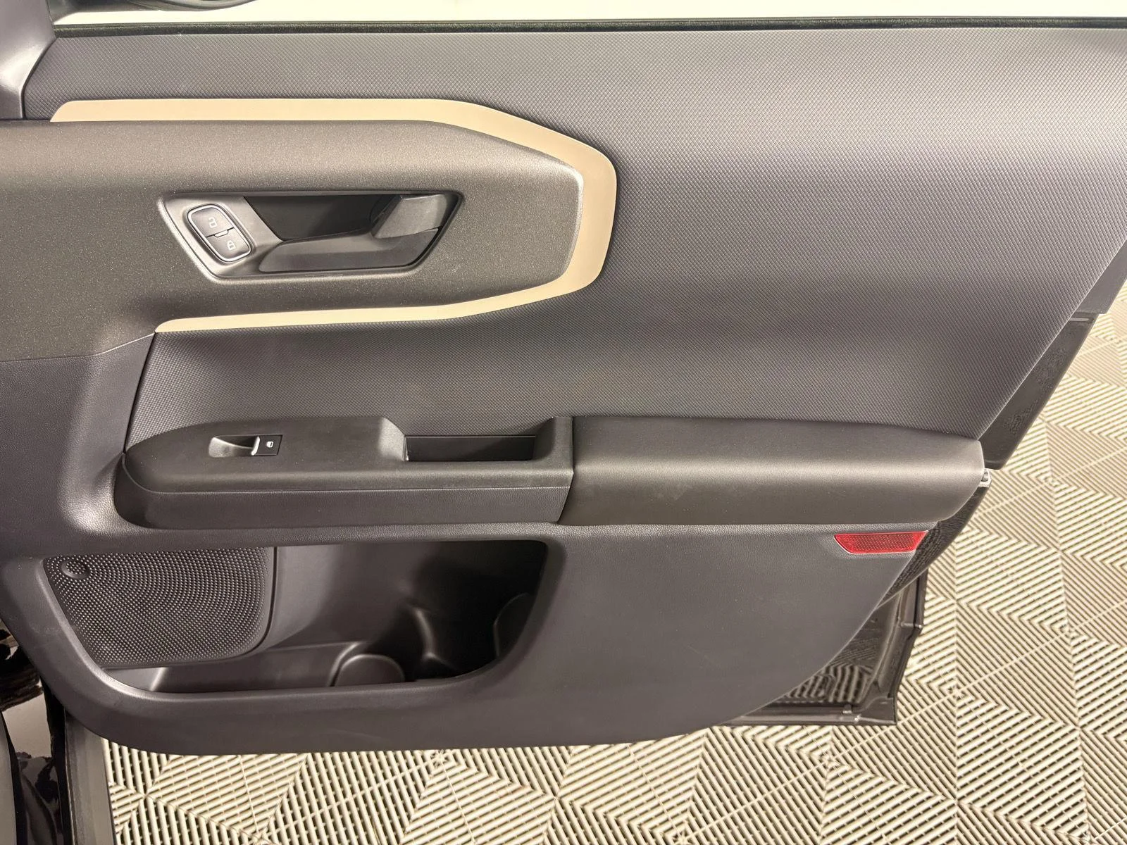 Used 2025 Shadow Black Ford Big Bend image 26