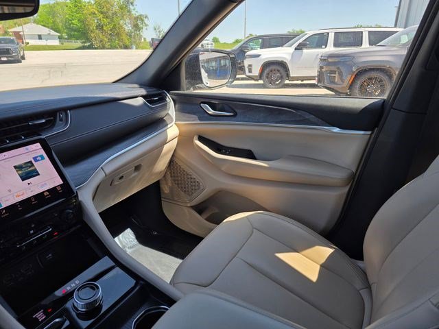 Certified Used 2024 Bright White Clearcoat Jeep Limited image 35