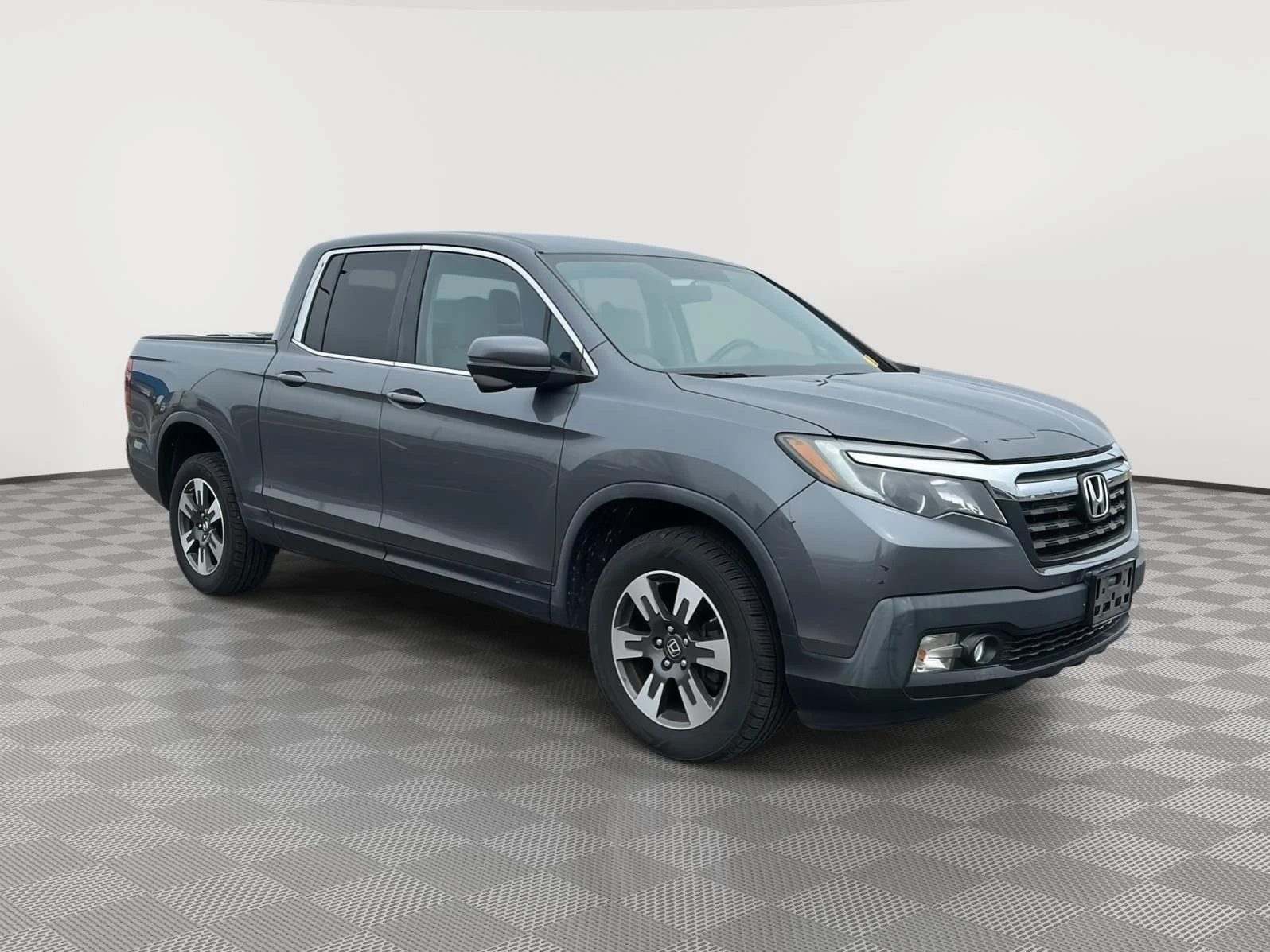 2017 Honda Ridgeline RTL-T AWD's photo