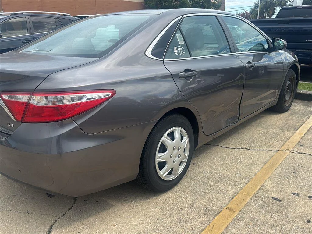 Used 2016 Predawn Gray Mica Toyota LE image 3