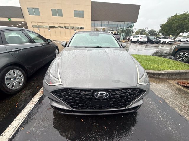 Used 2020 Hampton Gray Hyundai Limited image 10