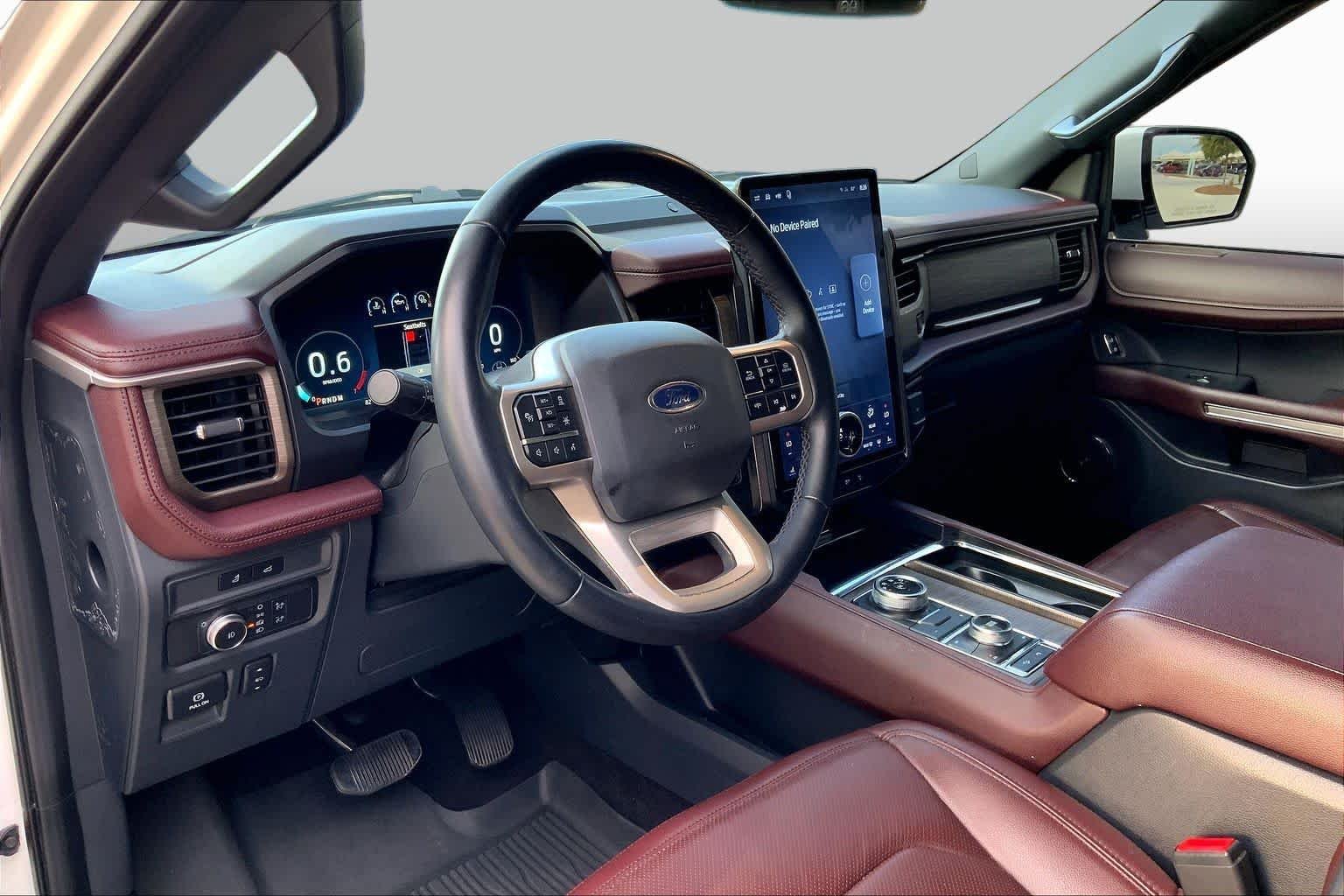 Used 2022 Star White Metallic Tri-Coat Ford Limited image 18
