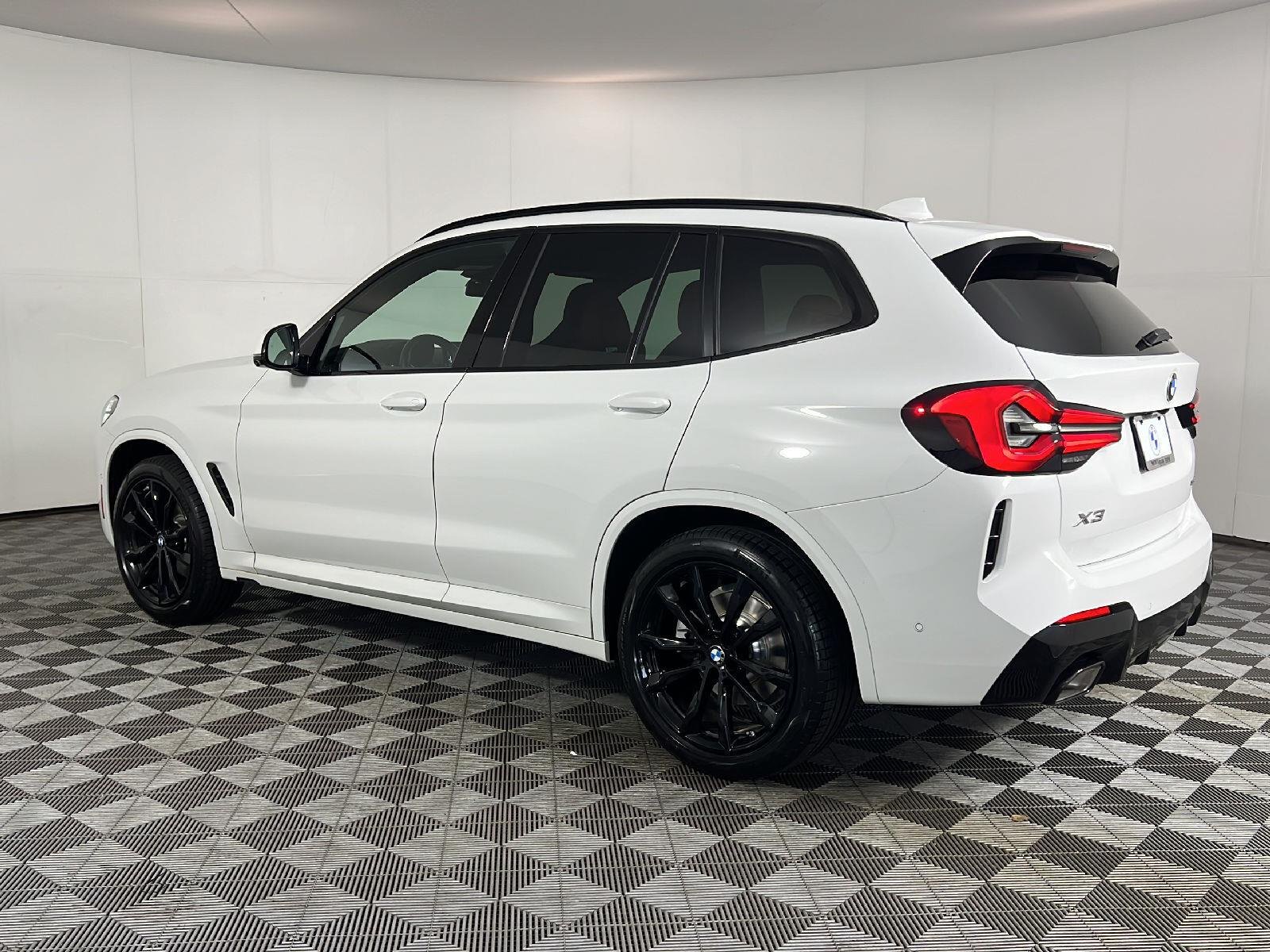 Used 2023 Alpine White BMW xDrive30i image 9
