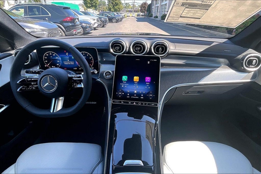 New 2027 Graphite Grey Metallic Mercedes-Benz GLC 300 image 19