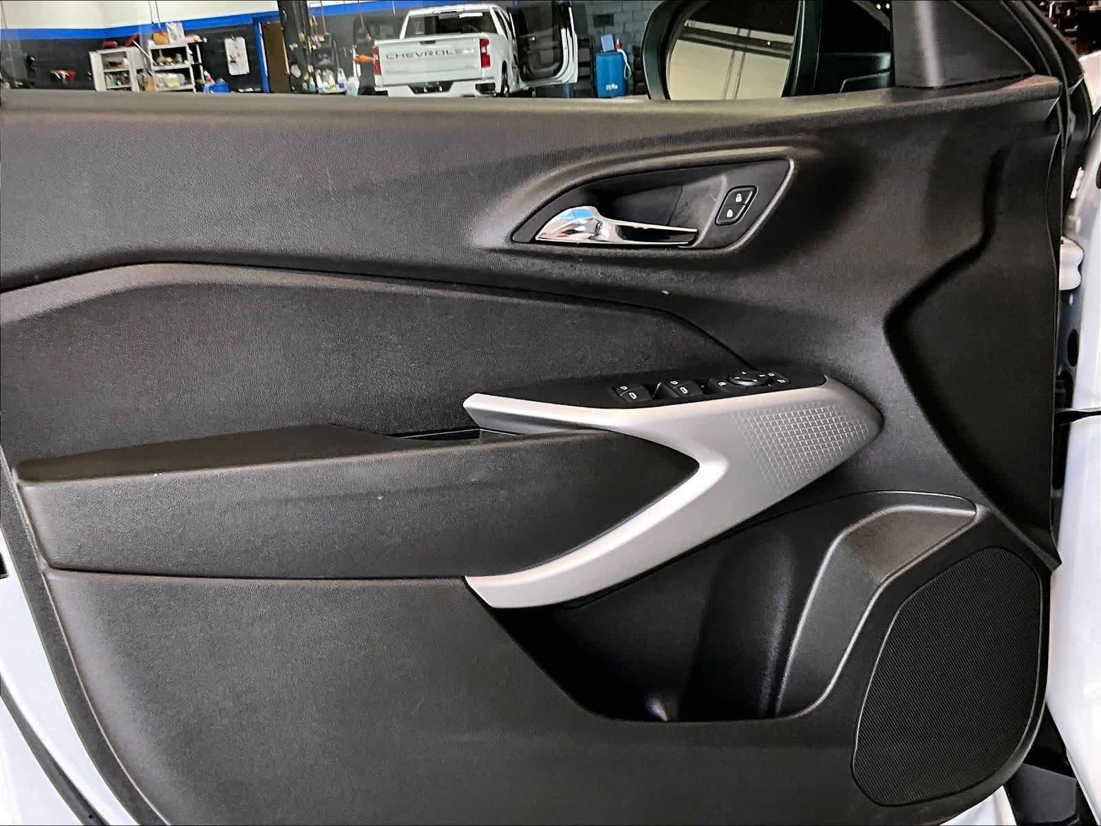2024 Chevrolet Trax RS - Photo 9
