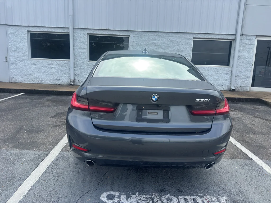 Used 2020 Mineral Gray Metallic BMW 330i image 4