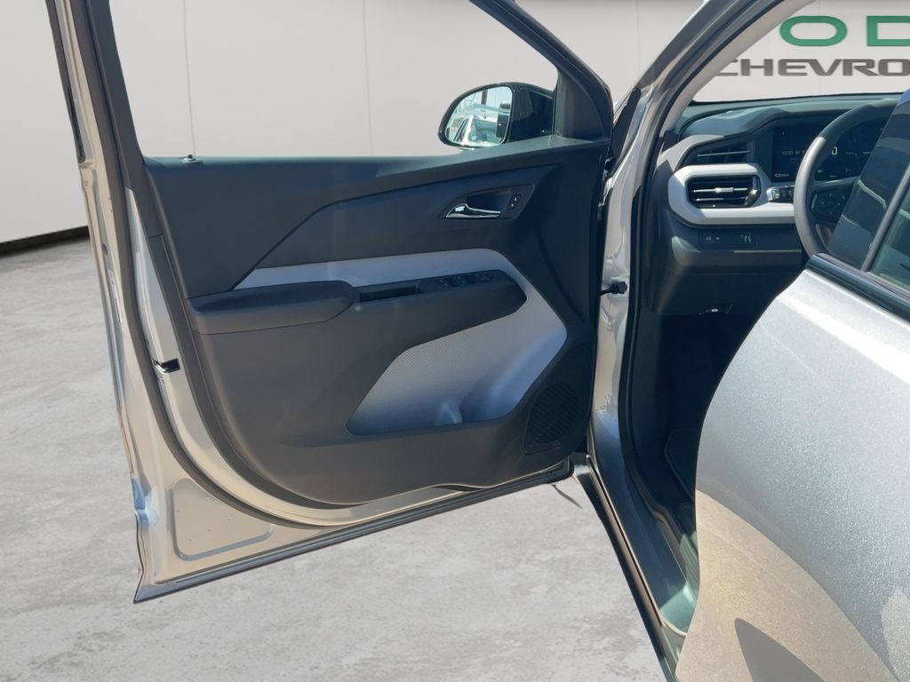 2027 Chevrolet Bolt LT - Photo 47
