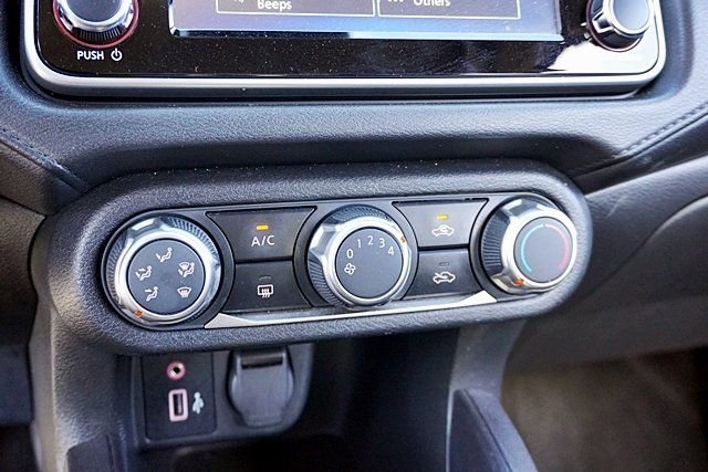 Used 2024 Blue Nissan 1.6 S image 25