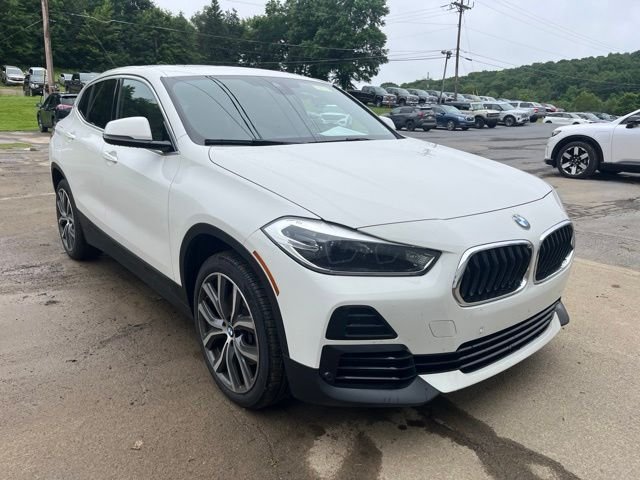 Used 2021 White BMW xDrive28i image 3