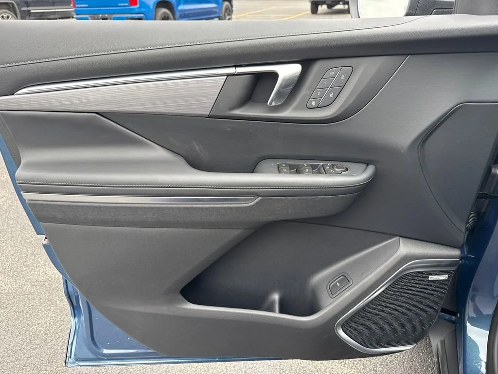 2026 Buick Enclave Preferred - Photo 14