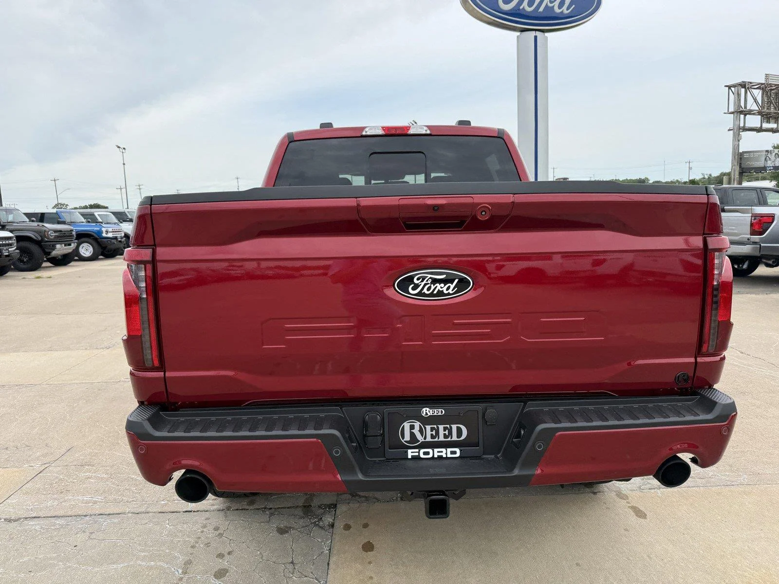 New 2026 Ruby Red Metallic Tinted Clearcoat Ford XLT image 8