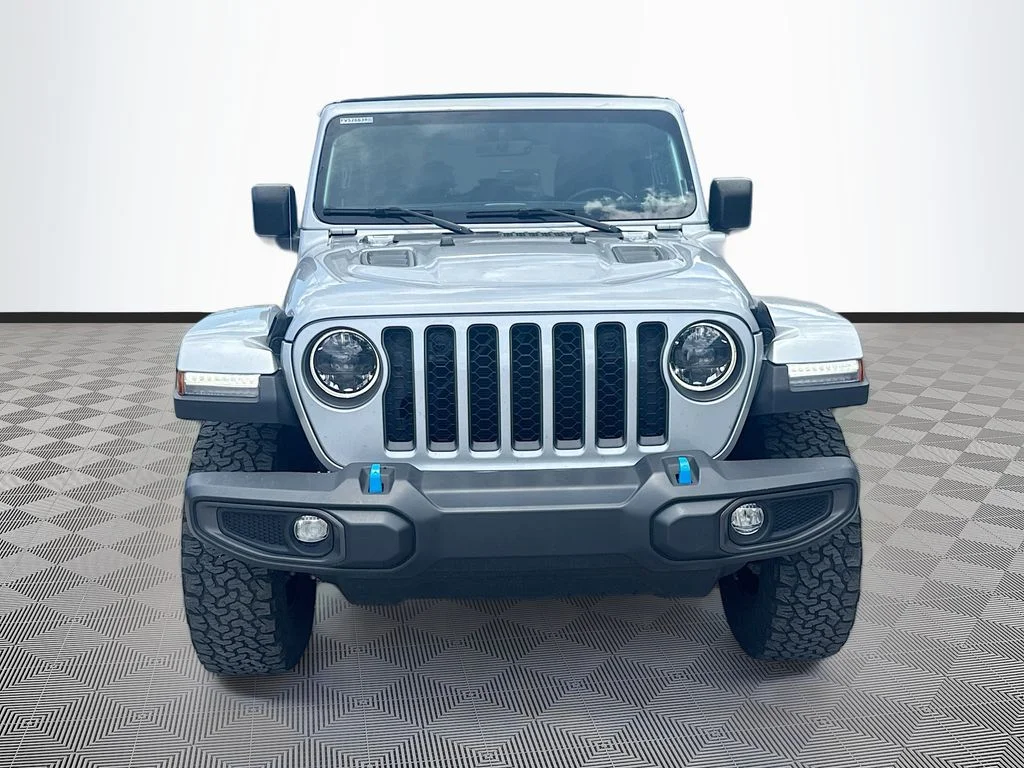 Used 2023 Silver Jeep Rubicon 4xe image 2