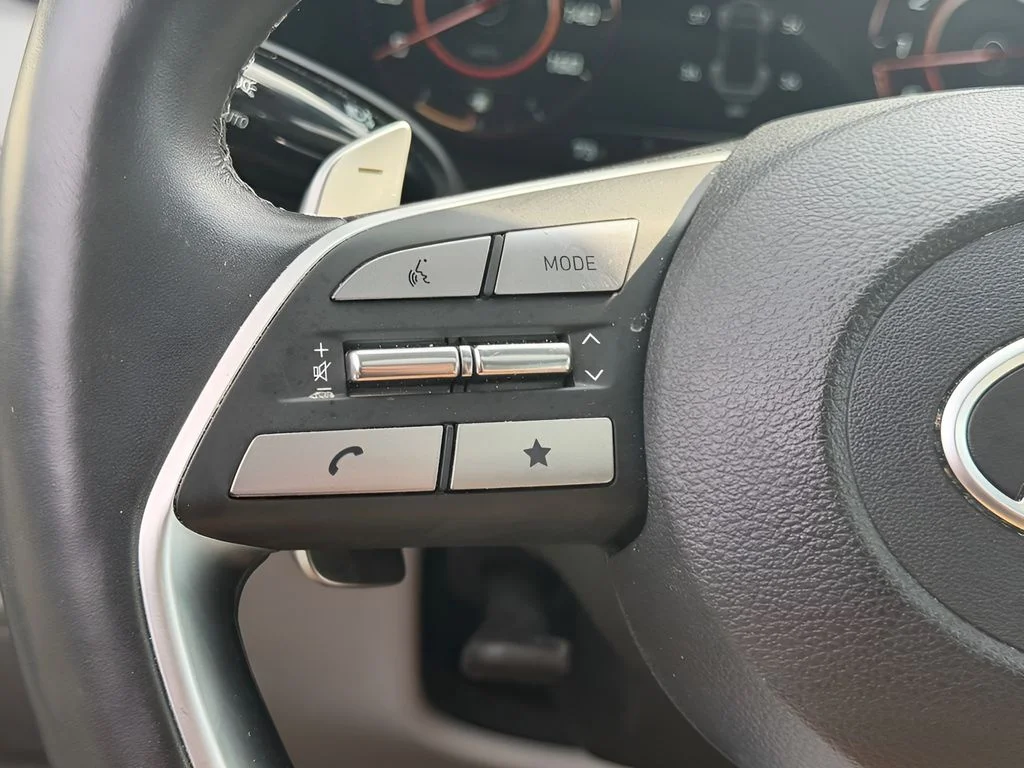 Used 2024 Moonlight Cloud Hyundai SEL image 24