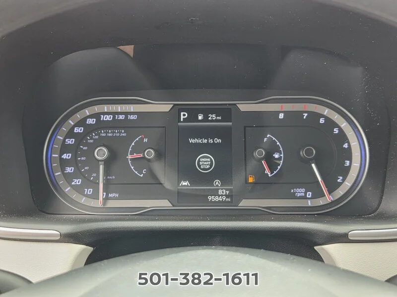 Used 2024 White Pearl HYUNDAI SEL FWD *LTD AVAIL* image 27