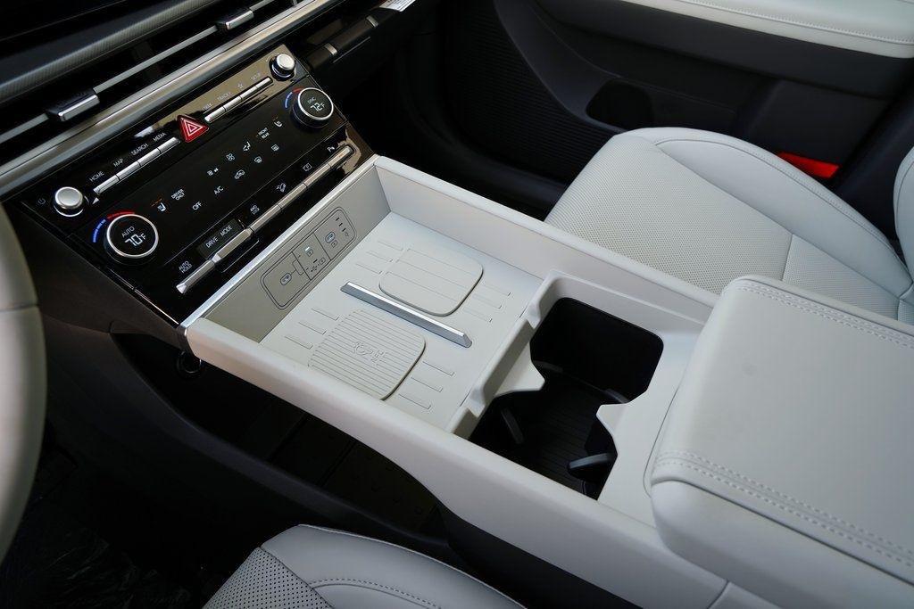 New 2026 Shimmering Silver Hyundai SEL image 22
