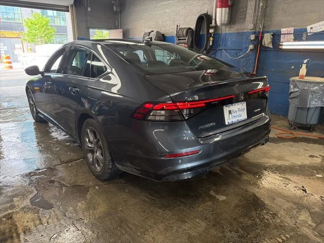 Used 2023 Gray Honda EX-L image 6