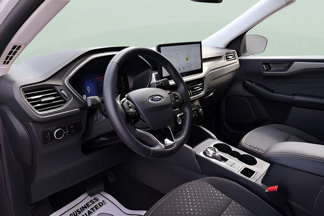 Used 2025 White Ford Active image 12