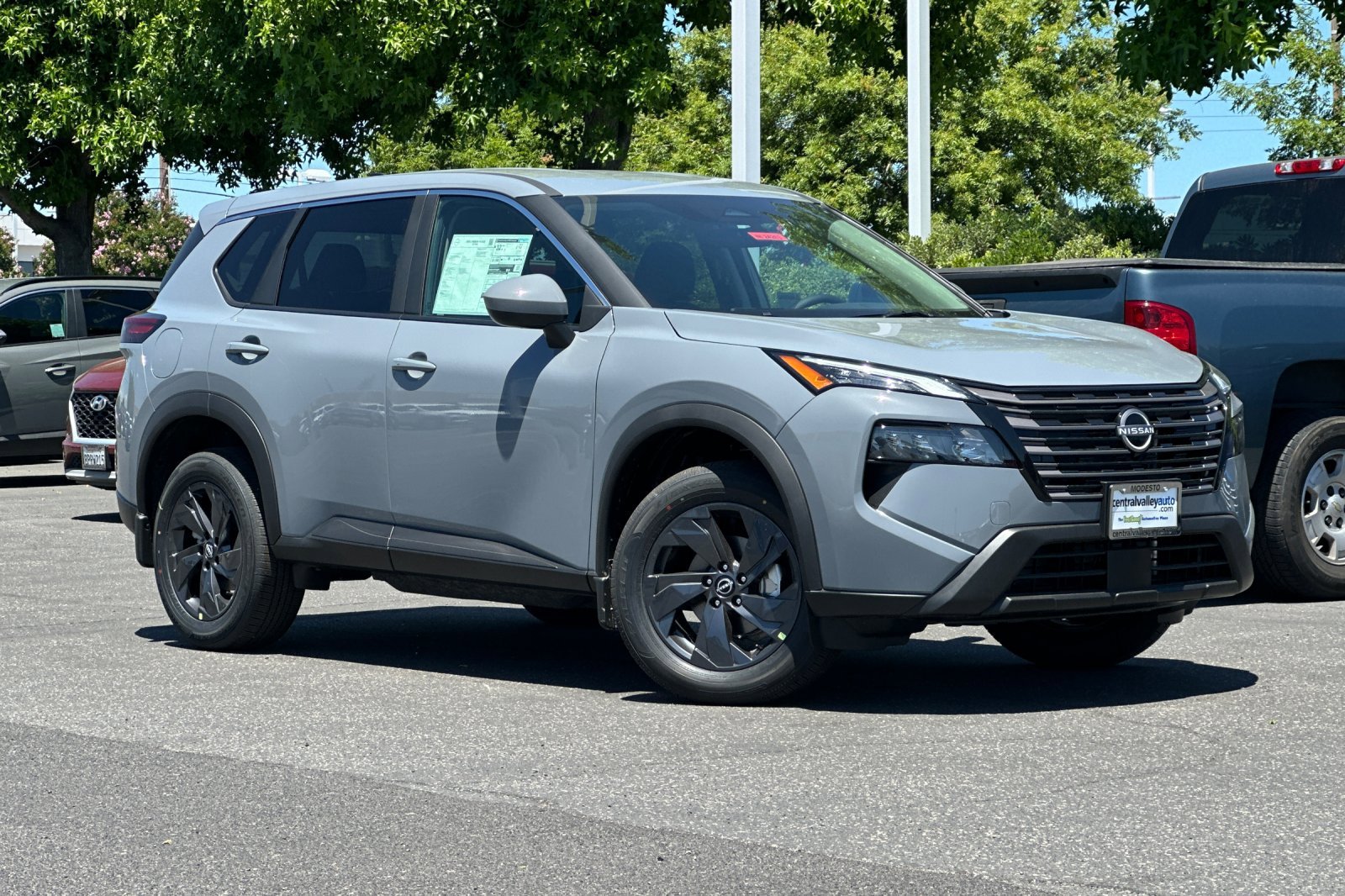 New 2026 Boulder Gray Pearl Nissan SV image 2