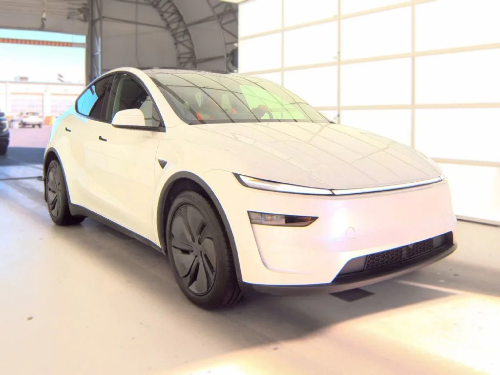 Used 2026 White Tesla  image 1