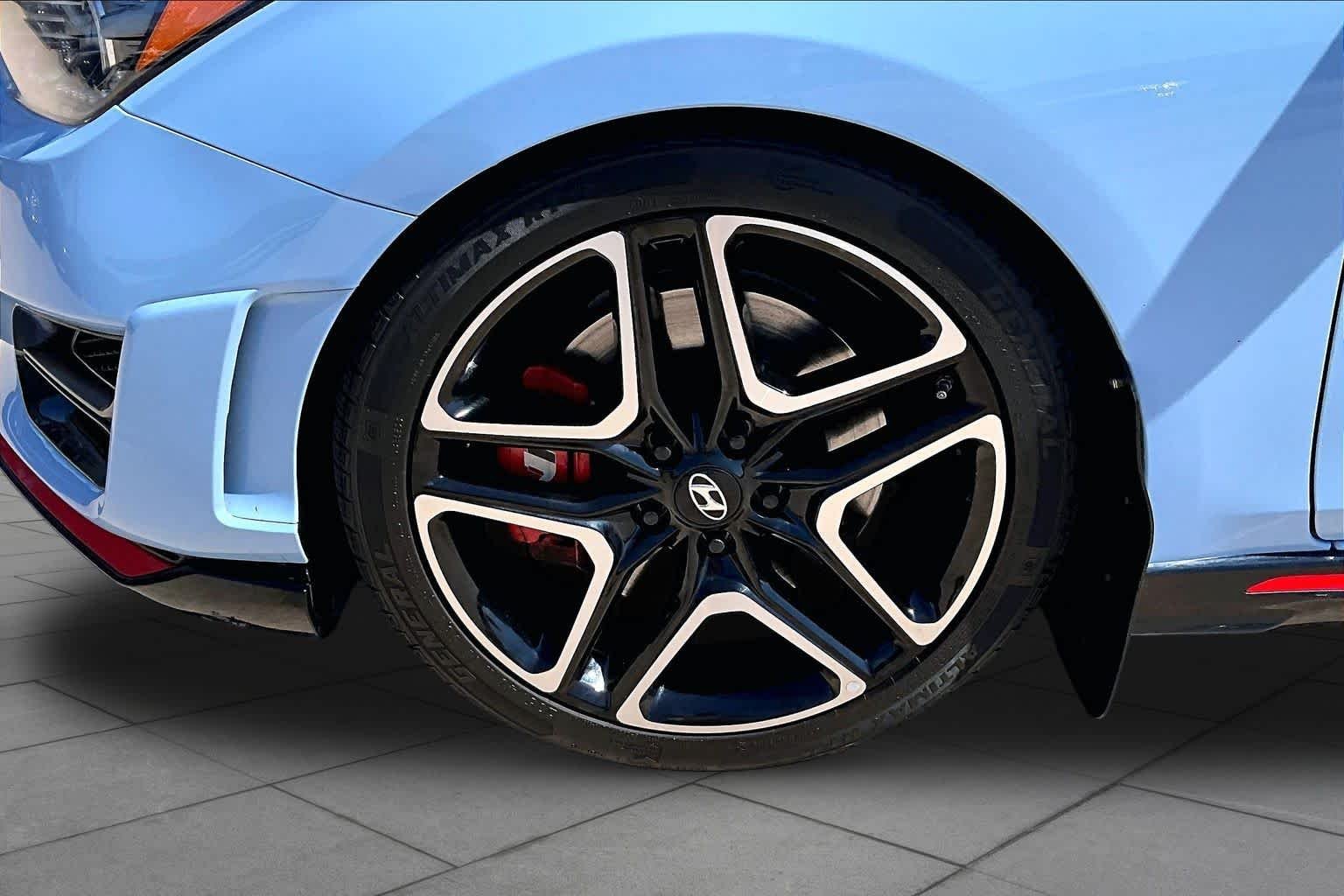 Pre-Owned 2020 Hyundai Veloster N