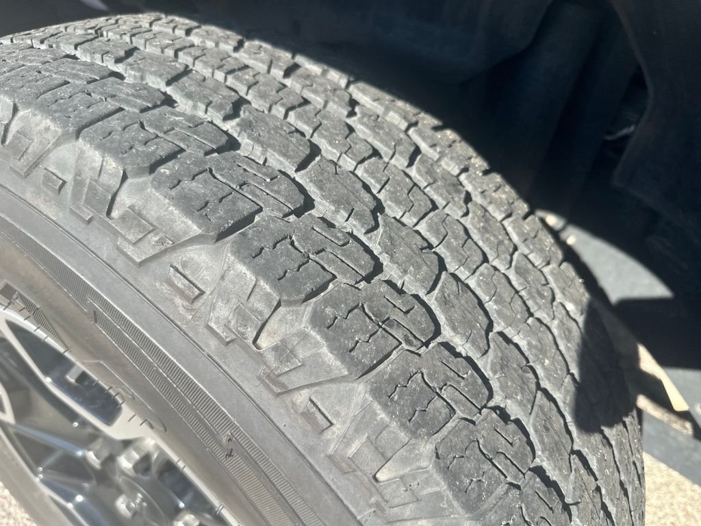 Used 2018 Red Jeep Unlimited Sport S image 9