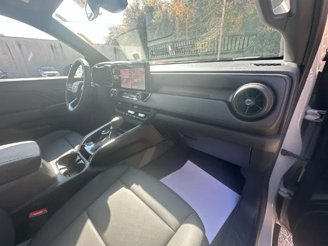 Used 2026 White Chevrolet Trail Boss image 38