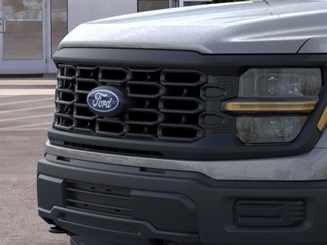 New 2026 Carbonized Gray Metallic Ford XL image 17