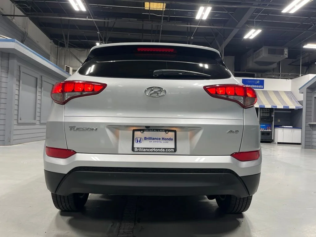 Used 2018 Molten Silver Hyundai SEL image 6