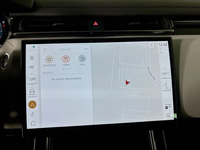 New 2026 Green Land Rover Dynamic SE image 16