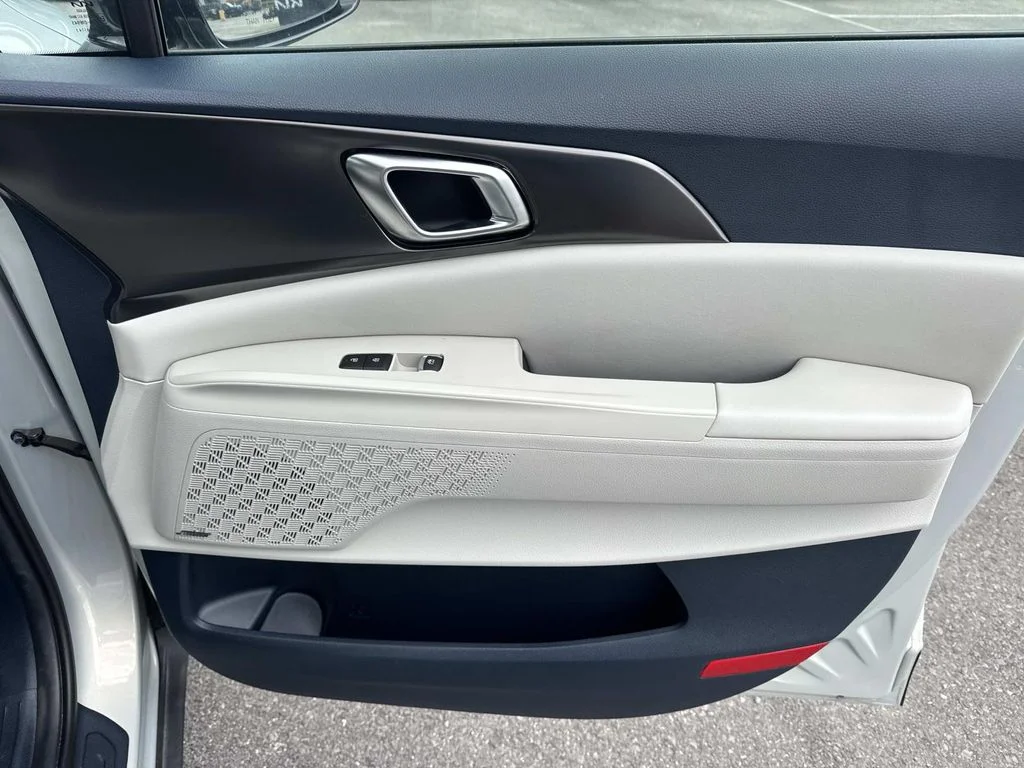 2025 Kia Carnival SX Prestige - Photo 20
