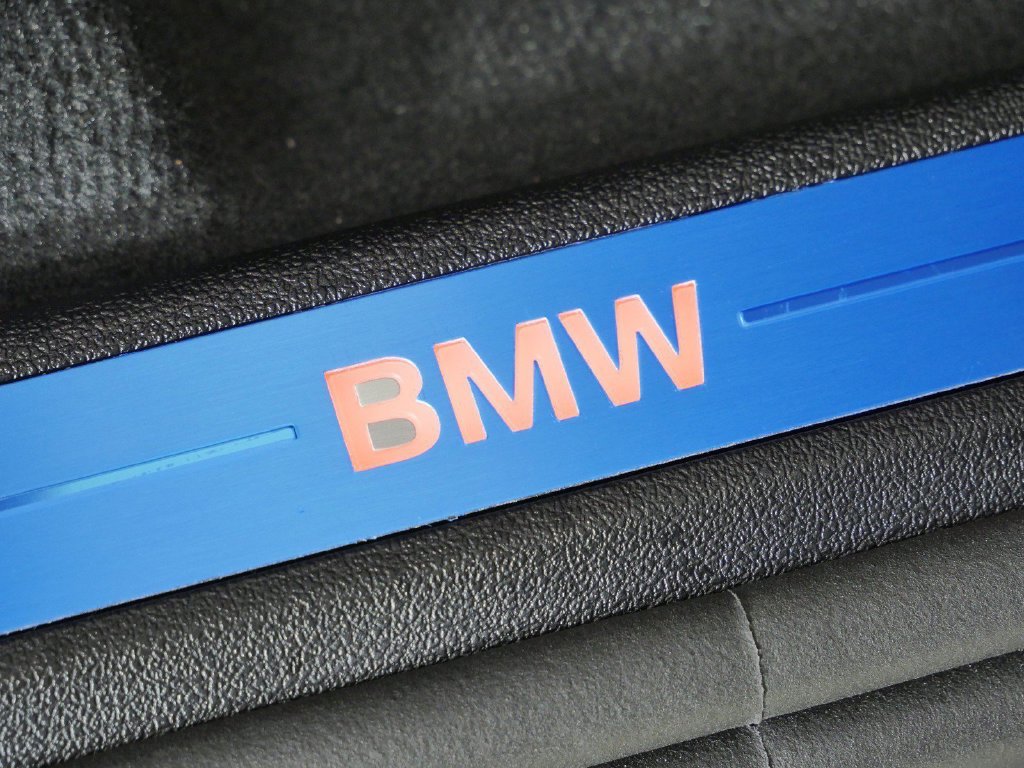 Used 2027 Red BMW xDrive40i image 24