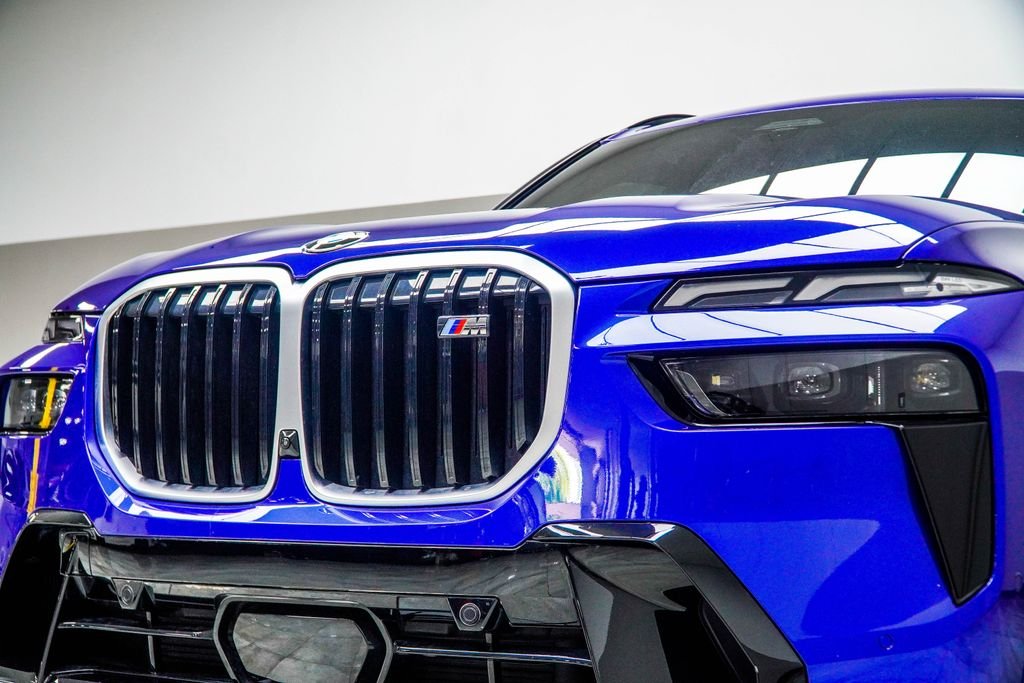 Used 2024 Blue BMW M60i image 2