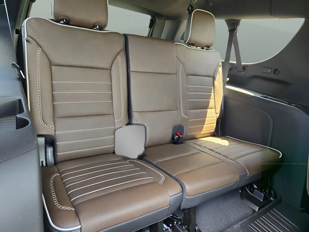 2026 GMC Yukon XL Denali Ultimate - Photo 12