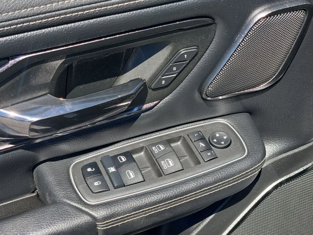 Used 2022 Black Ram Laramie image 29