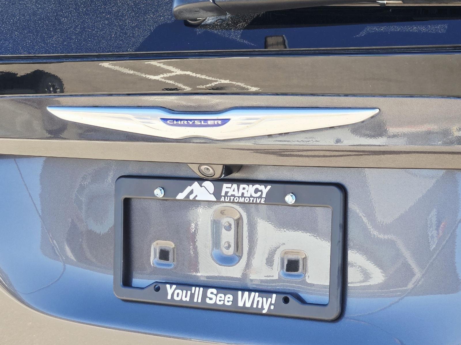 Used 2019 GRAY CHRYSLER L image 50