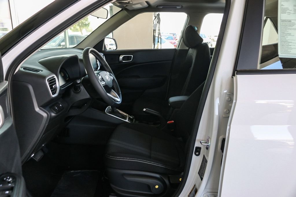 New 2026 White Hyundai SEL image 21