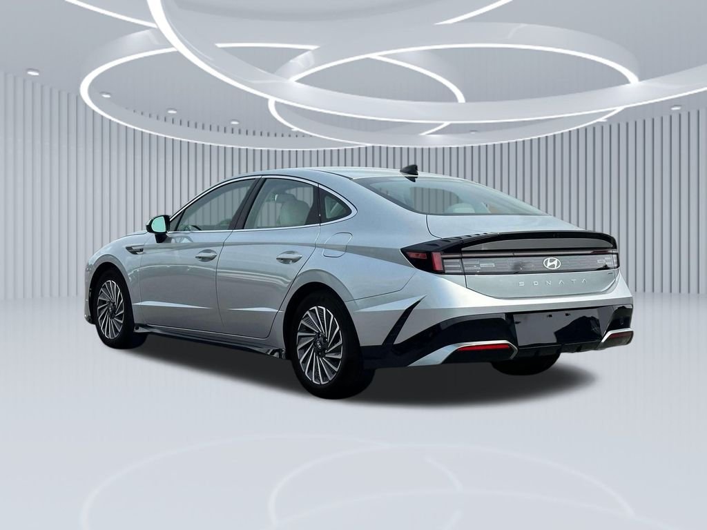 New 2025 Silver Hyundai Limited image 24