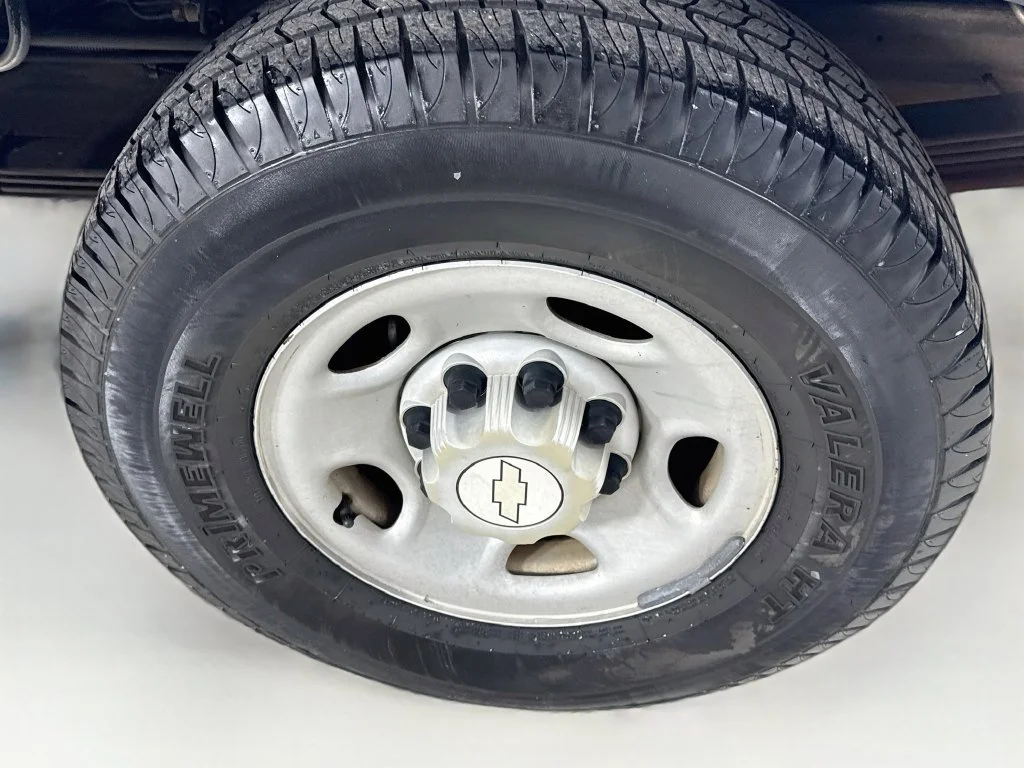 Used 2008 Summit White Chevrolet LS image 35