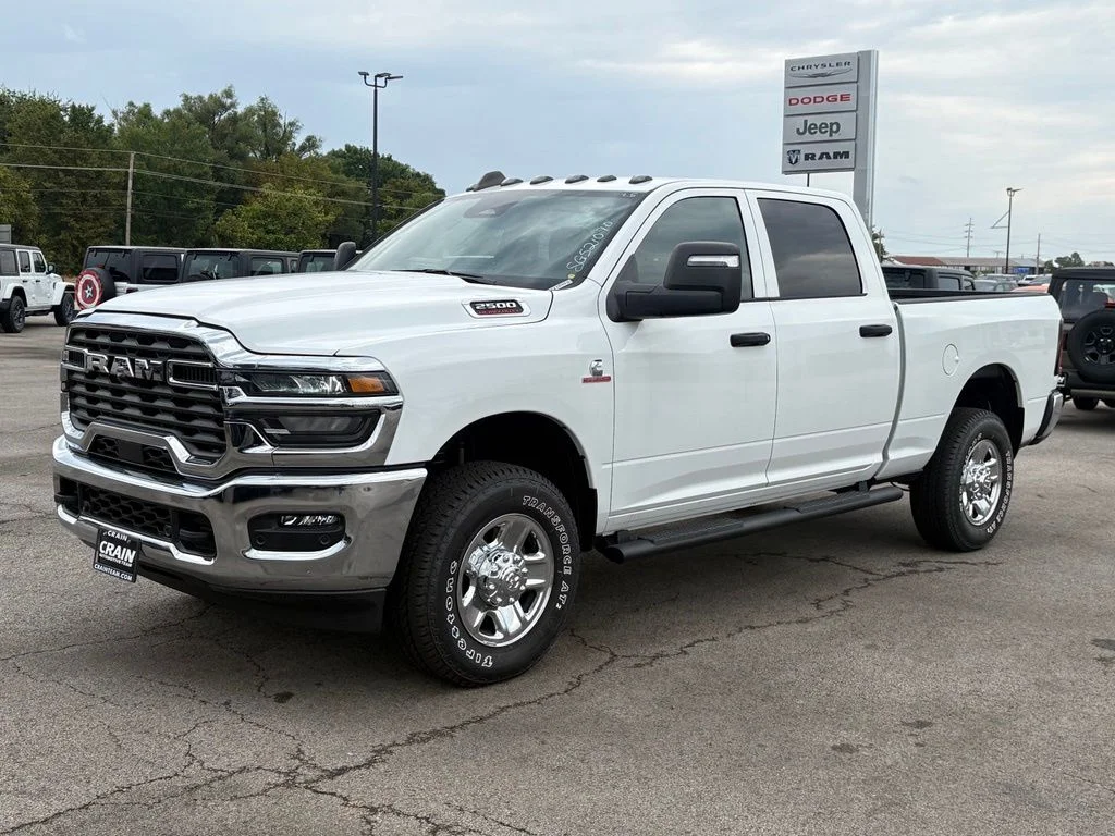 New 2025 Bright White Clear-Coat Exterior Paint RAM Tradesman image 3