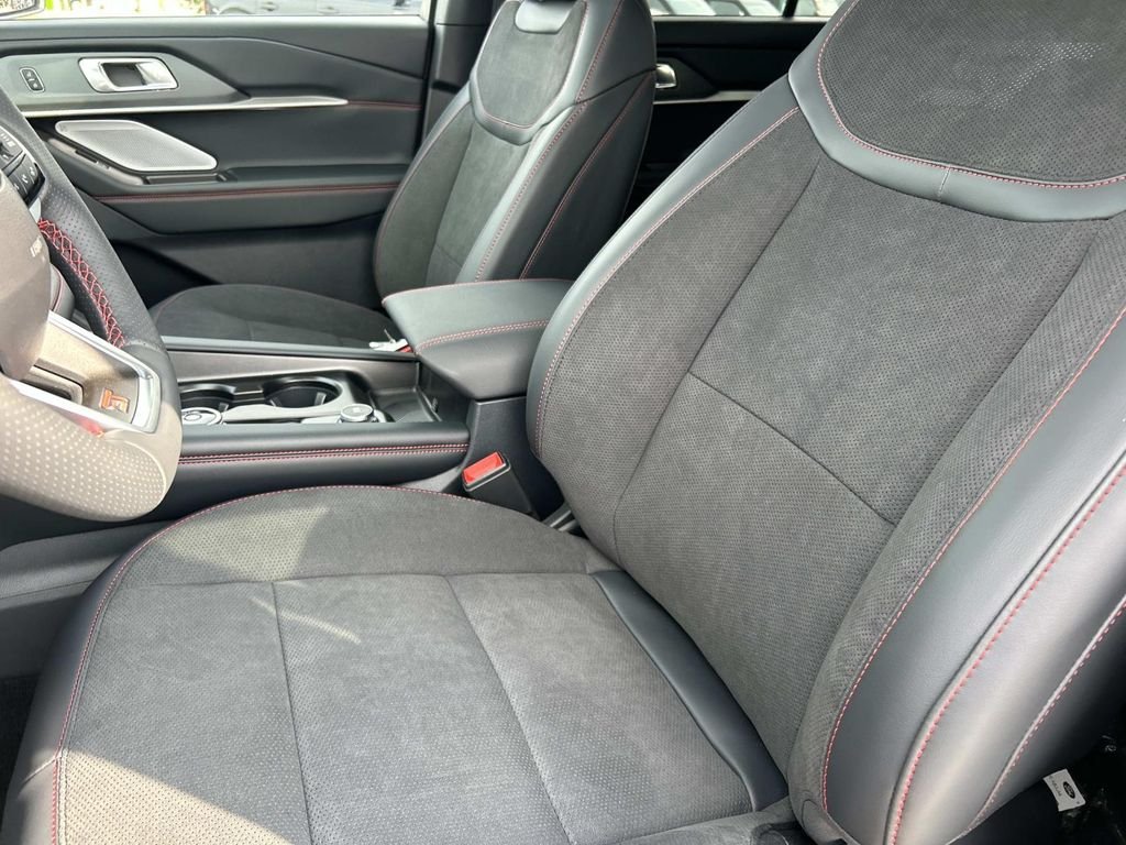 New 2026 Agate Black Metallic Ford ST image 23