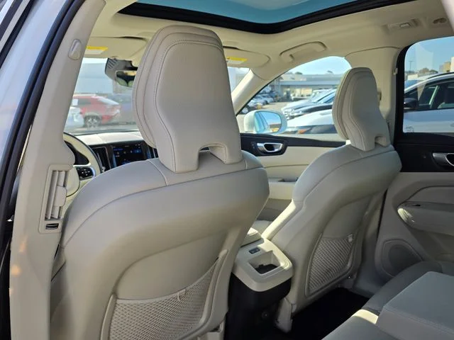 2023 Volvo XC60 Plus - Photo 20