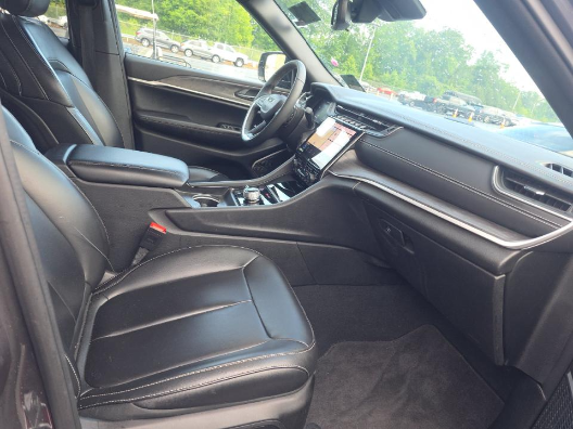Used 2024 Gray Jeep 4xe image 6