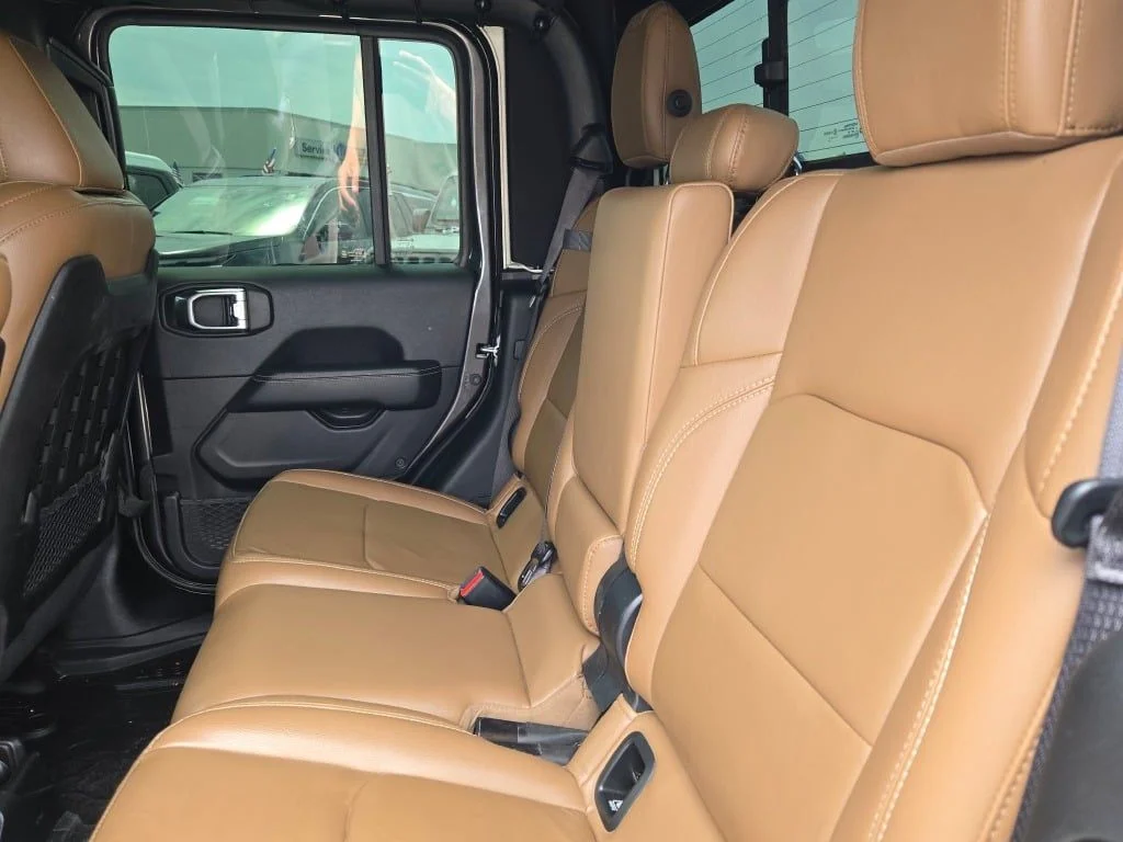 Used 2021 Gray Jeep Rubicon image 16