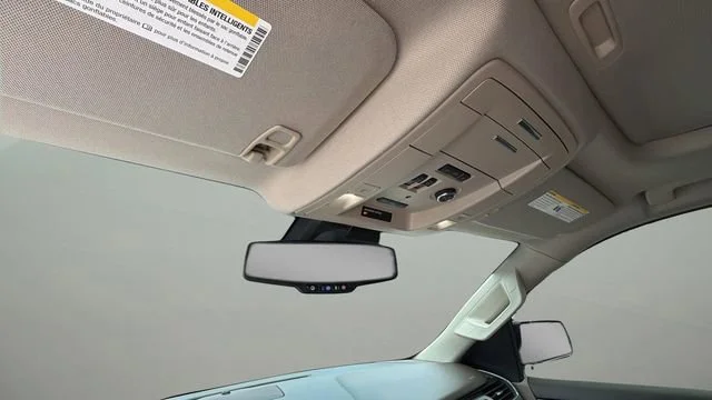 Used 2019 SUMMIT WHITE Chevrolet Premier image 28